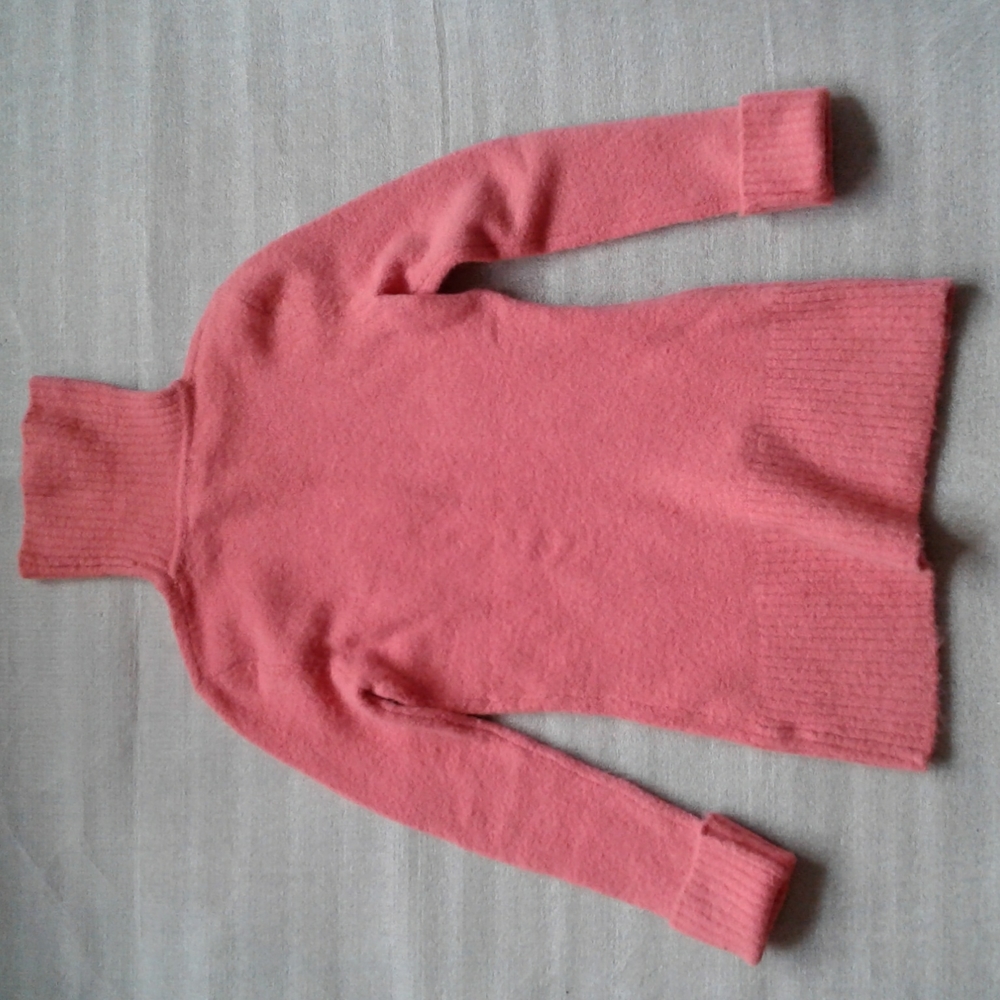 Sweater - Picture 6 of 8